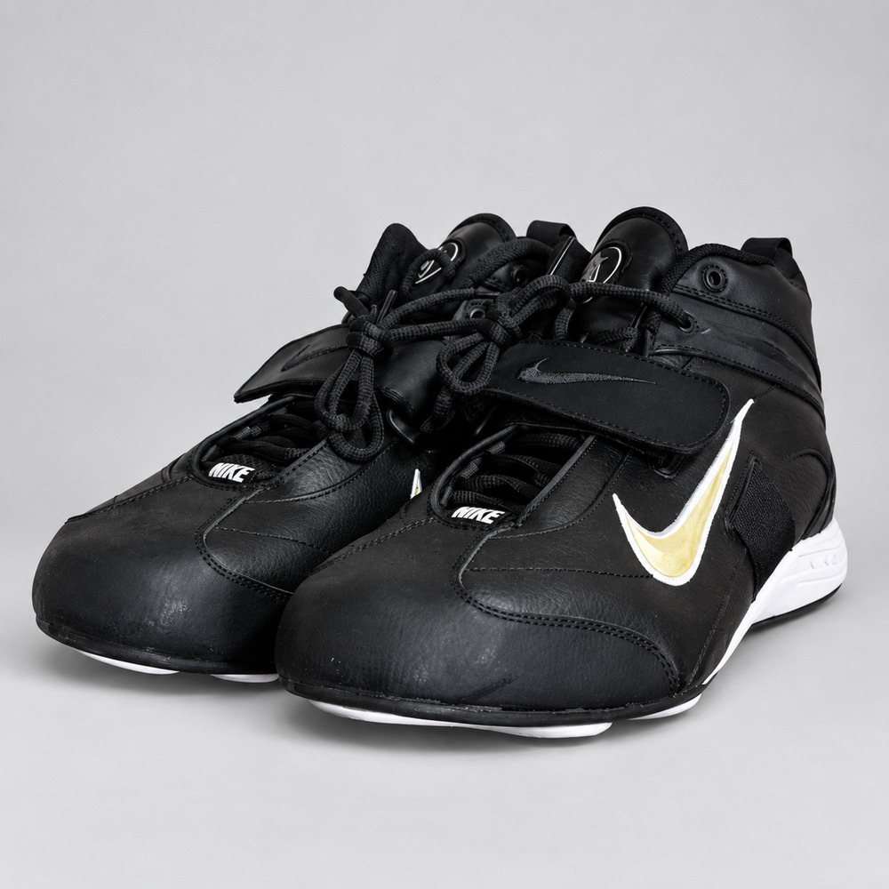 Vintage Nike Open Field 3/4 Men’s 15 Black Gold Athletic Shoes 307366-011